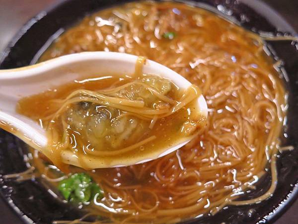 【林口美食】紅門大腸蚵仔麵線-用餐時間必定大爆人潮的小吃店