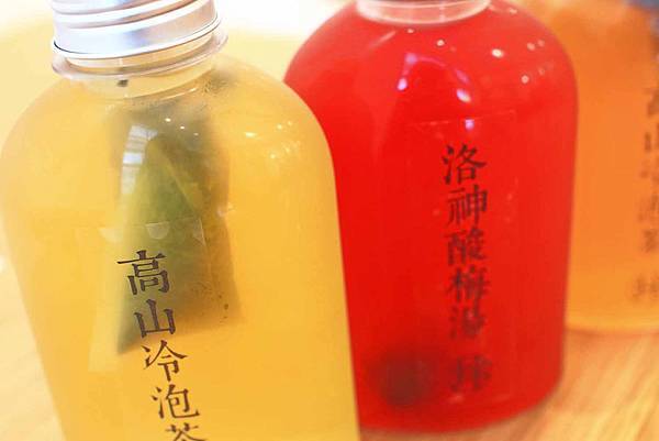 【台北美食】老媽拌麵-關廟麵專門店-從網路宅配開到實體店面的超強文青麵店