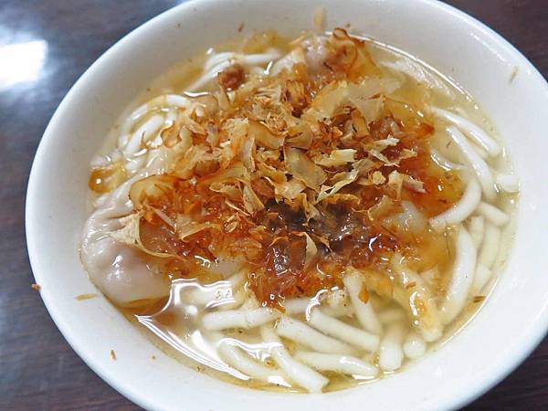 【三重美食】古早味台東米苔目-湯頭鮮甜美味的米苔目美食 【三重美食】古早味台東米苔目-湯頭鮮甜美味的米苔目美食