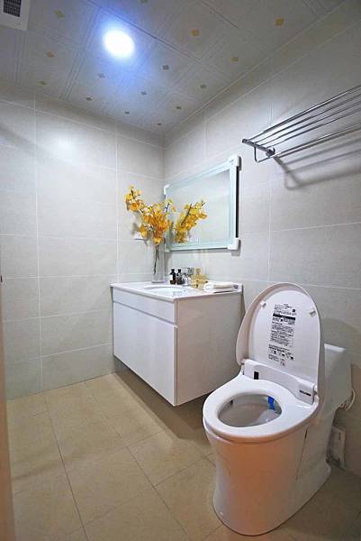 【三重建案】東利八方-台北橋捷運站250米、生活機能便利、巷弄裡的高檔建材捷運宅