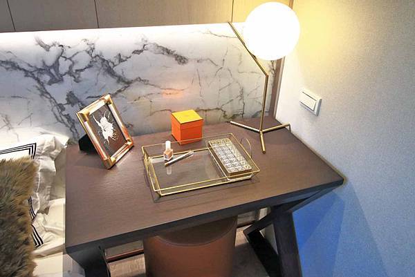 【三重建案】東利八方-台北橋捷運站250米、生活機能便利、巷弄裡的高檔建材捷運宅