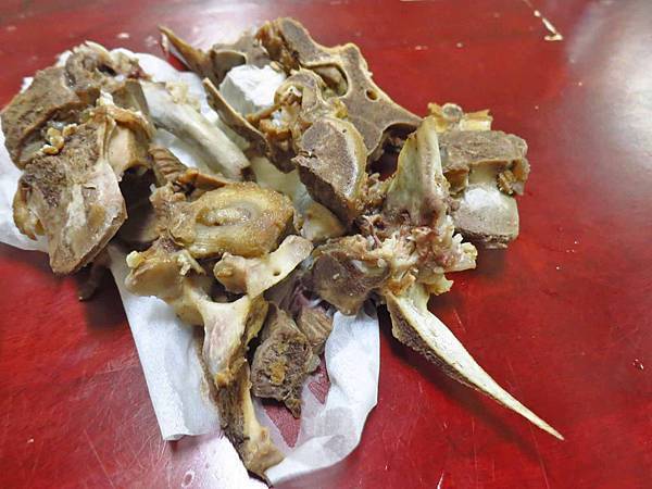 【五股美食】九如藥燉排骨-排骨多到滿出來的爆誇張美食