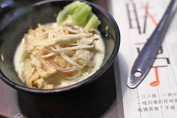 【彰化美食】联亭泡菜鍋-超大份量、用料實在的美味小火鍋