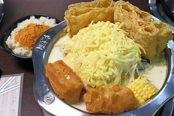 【彰化美食】联亭泡菜鍋-超大份量、用料實在的美味小火鍋
