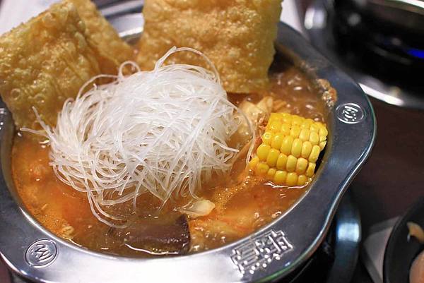 【彰化美食】联亭泡菜鍋-超大份量、用料實在的美味小火鍋