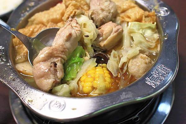 【彰化美食】联亭泡菜鍋-超大份量、用料實在的美味小火鍋