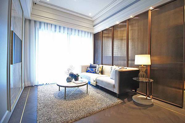 【新店建案】欣聯心-350米雙捷運交匯，坐落上千坪生態公園、百貨商場、摩天大樓附近的絕佳地理位置