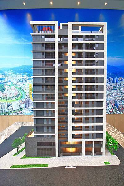 【新店建案】欣聯心-350米雙捷運交匯，坐落上千坪生態公園、百貨商場、摩天大樓附近的絕佳地理位置