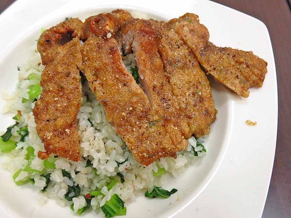 【新店美食】巧亦食堂-不少在地人推薦的美食店家 【新店美食】巧亦食堂-不少在地人推薦的美食店家