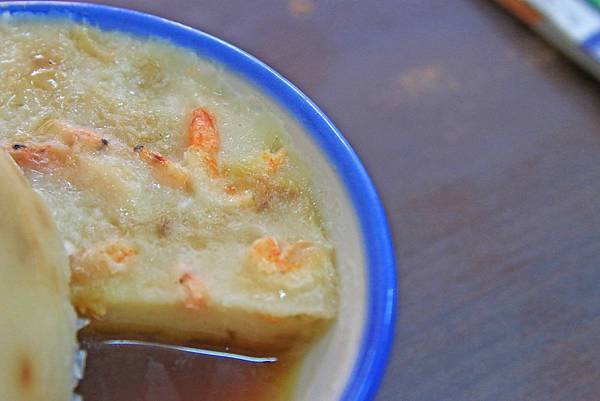 【新莊美食】府城碗粿-加入櫻花蝦的美味碗粿