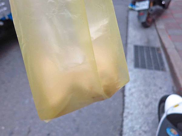 【台北美食】劉家水煎包-經常大排長龍的30年老字號小吃店