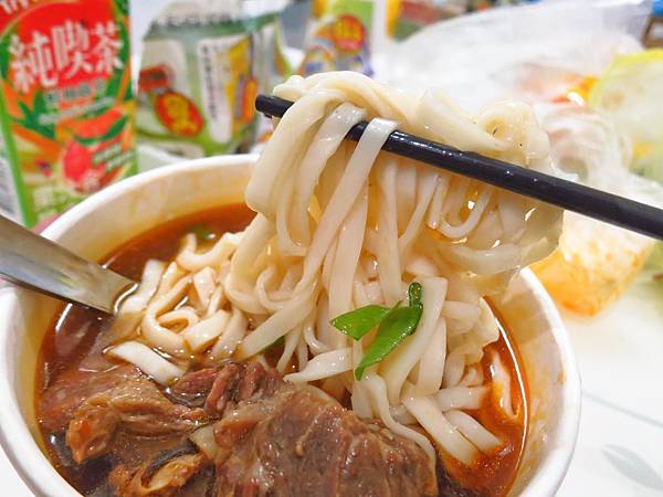 【蘆洲美食】芯麵食-CP值爆表！80元就能吃到美味又大碗的牛肉麵
