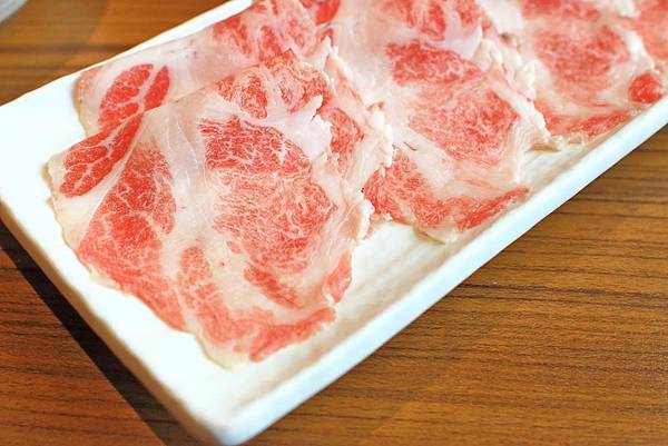 【台北美食】馬太郎鍋物-不到700元和牛無限量火鍋吃到飽