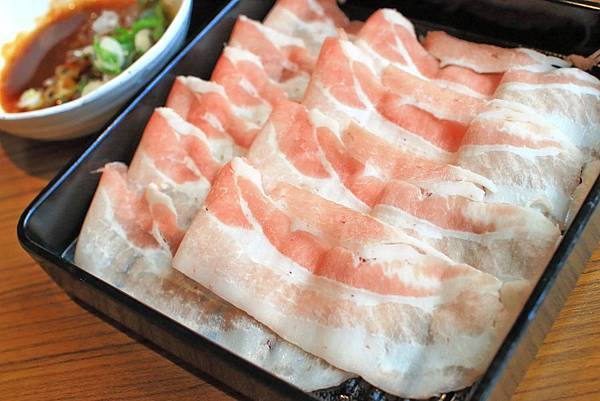 【台北美食】馬太郎鍋物-不到700元和牛無限量火鍋吃到飽