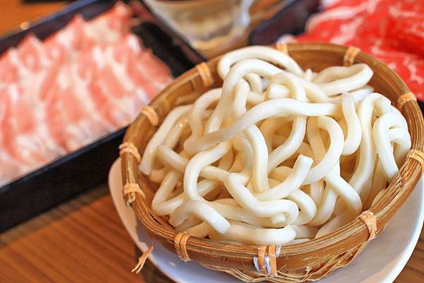 【台北美食】馬太郎鍋物-不到700元和牛無限量火鍋吃到飽