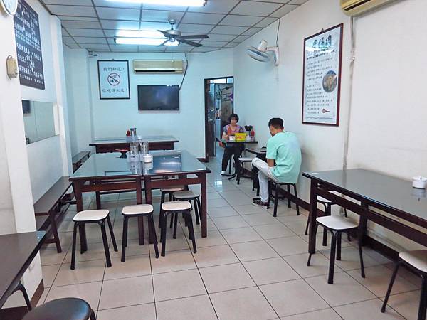 【台北美食】牯嶺油飯-網路評價極高的美食小吃店