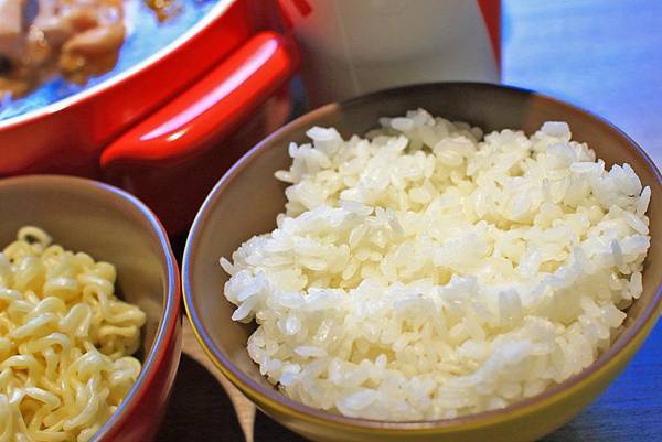 【台北美食】12MINI經典獨享鍋-CP值極高的美味獨享小火鍋