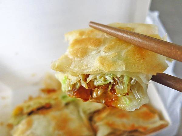 【台北美食】巴克斯韭菜盒子蛋餅-酥脆又帶有軟鬆的手工蛋餅