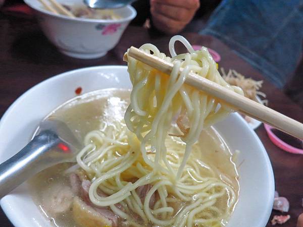 【台北美食】隱藏版路邊攤美食-吃過會讚不絕口的超強鴨肉路邊攤