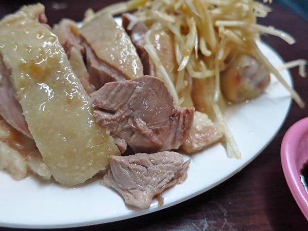 【台北美食】隱藏版路邊攤美食-吃過會讚不絕口的超強鴨肉路邊攤