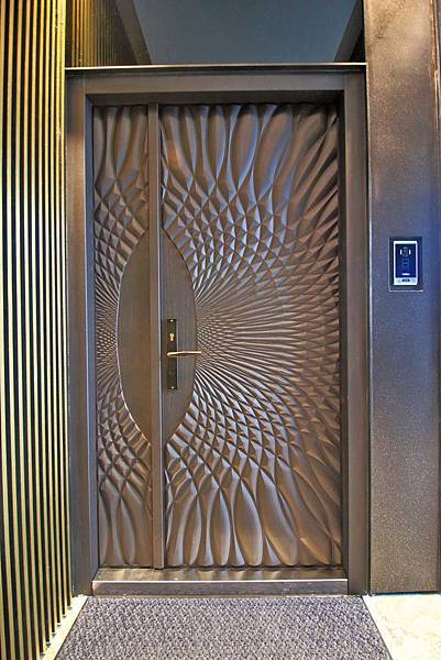 【台北建案】城市莊園-寧靜的巷弄裡，有如莊園一般的花園綠地，豪宅等級的建築工法，交通便利的雙捷運宅