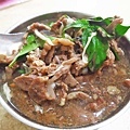 【板橋美食】斜坡羊肉麵-隱藏在巷弄裡滿滿都是配料的超強店家