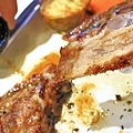 【板橋美食】究極上火焰炙燒牛排-平民的價格卻能吃到高檔餐廳的美味
