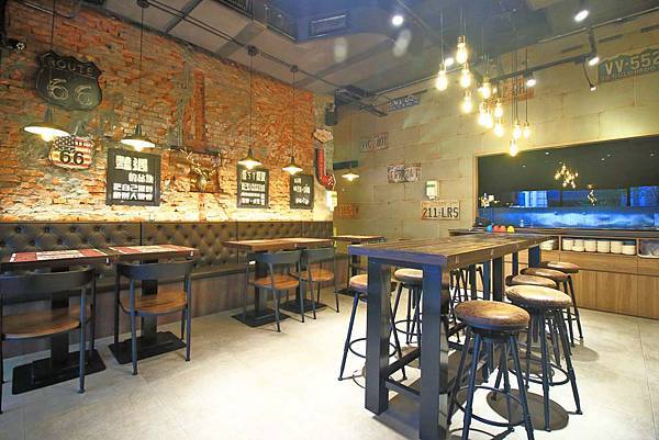 【板橋美食】究極上火焰炙燒牛排-平民的價格卻能吃到高檔餐廳的美味