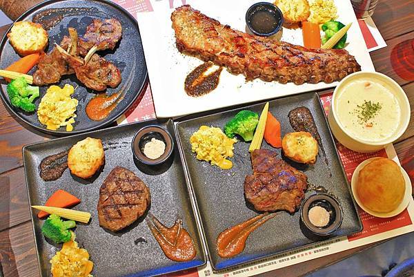 【板橋美食】究極上火焰炙燒牛排-平民的價格卻能吃到高檔餐廳的美味