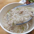 【台北美食】三娘香菇肉粥-網路評價極高的美味肉粥店