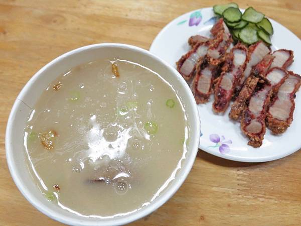 【台北美食】三娘香菇肉粥-網路評價極高的美味肉粥店 【台北美食】三娘香菇肉粥-網路評價極高的美味肉粥店