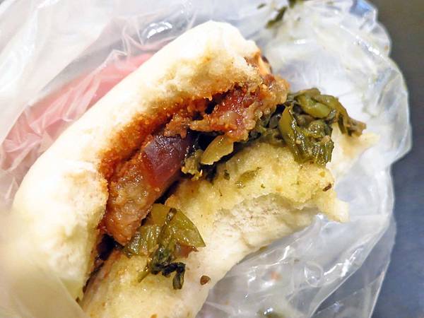 【桃園美食】阿忠刈包-超多人推薦的刈包店