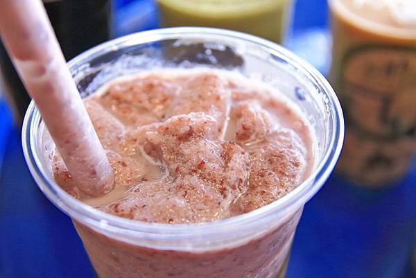 【台中美食】茗時序-有如佛跳牆般豐富的創意新品！迷人手搖飲