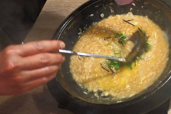 【中和美食】龍石鍋物-全台首創火焰龍蝦石頭爆炒火鍋