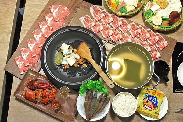 【中和美食】龍石鍋物-全台首創火焰龍蝦石頭爆炒火鍋