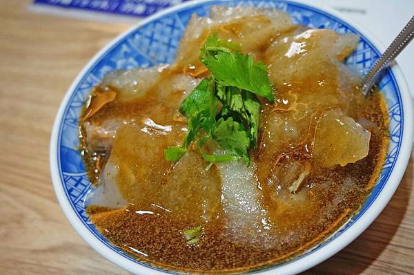 【三重美食】正章木瓜牛奶彰化肉圓伯-鹹甜鹹甜的美味肉圓 【三重美食】正章木瓜牛奶彰化肉圓伯-鹹甜鹹甜的美味肉圓