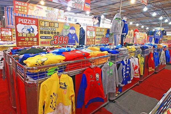 【破盤清出特賣會！下殺兩件１００元起！】PUZZLE拍手童裝特賣破盤大特價，過季商品二件100元、原廠授權卡通童裝更只要１００元、迪士尼、漫威英雄、TOMICA