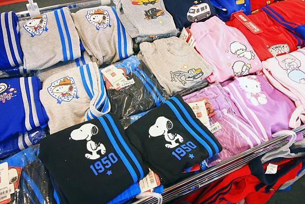 【破盤清出特賣會！下殺兩件１００元起！】PUZZLE拍手童裝特賣破盤大特價，過季商品二件100元、原廠授權卡通童裝更只要１００元、迪士尼、漫威英雄、TOMICA