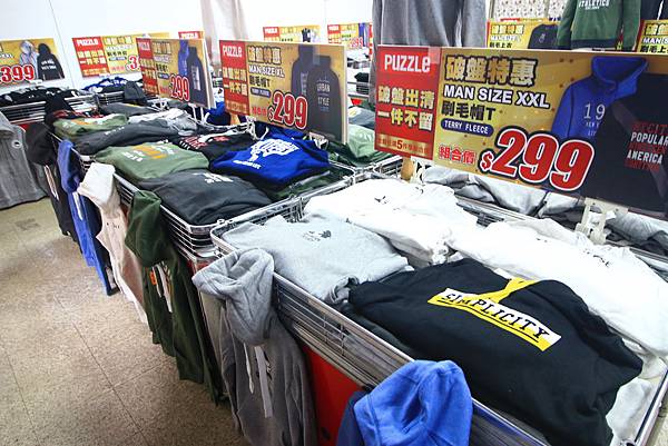 【破盤清出特賣會！下殺兩件１００元起！】PUZZLE拍手童裝特賣破盤大特價，過季商品二件100元、原廠授權卡通童裝更只要１００元、迪士尼、漫威英雄、TOMICA