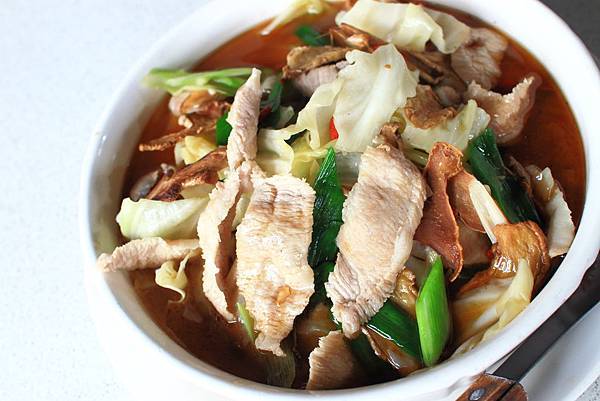 【台北美食】南海漁村-超過數十年的老店！吃了會讓人回味的超大份量炒熱美食