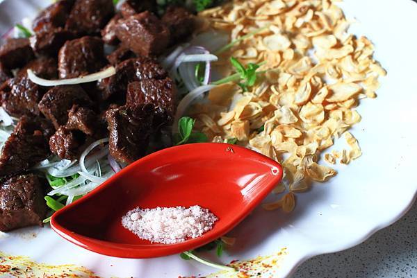 【台北美食】南海漁村-超過數十年的老店！吃了會讓人回味的超大份量炒熱美食