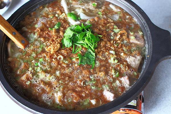 【台北美食】南海漁村-超過數十年的老店！吃了會讓人回味的超大份量炒熱美食