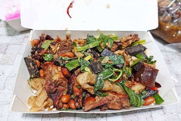 【桃園八德美食】邊境烤鴨-每日新鮮現烤限量烤鴨，晚來就吃不到!!