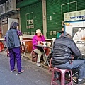 【三重美食】無名路邊攤美食-用餐時間不少人潮的虱目魚路邊攤美食店家