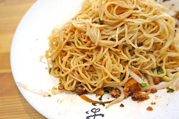 【台北美食】海天香餃-在地人極力推薦美味的雲吞撈麵