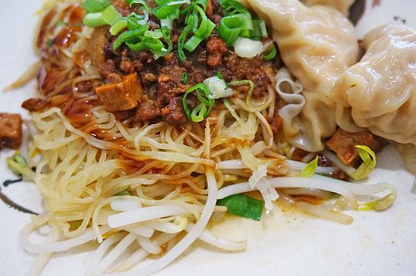 【台北美食】海天香餃-在地人極力推薦美味的雲吞撈麵