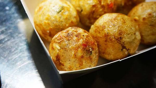 【台北美食】花匠章魚燒-會牽絲的爆漿章魚燒