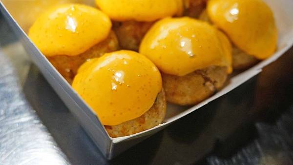 【台北美食】花匠章魚燒-會牽絲的爆漿章魚燒 【台北美食】花匠章魚燒-會牽絲的爆漿章魚燒