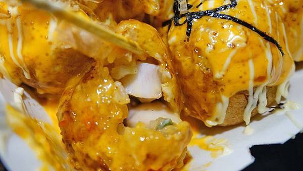 【台北美食】花匠章魚燒-會牽絲的爆漿章魚燒 【台北美食】花匠章魚燒-會牽絲的爆漿章魚燒