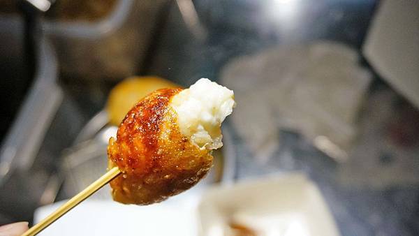 【台北美食】花匠章魚燒-會牽絲的爆漿章魚燒 【台北美食】花匠章魚燒-會牽絲的爆漿章魚燒